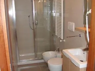 Hotel Mezzaluna Treviso 3*,  Italy