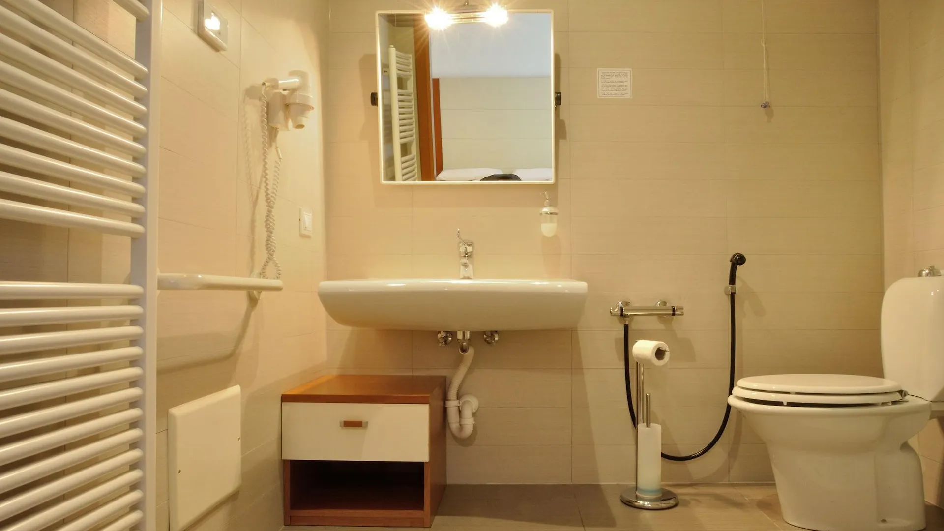 Hotel Mezzaluna Treviso 3*,