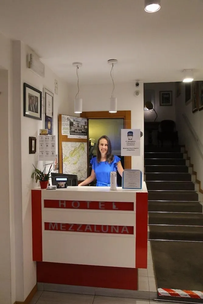 ***  Hotel Mezzaluna Treviso Italia